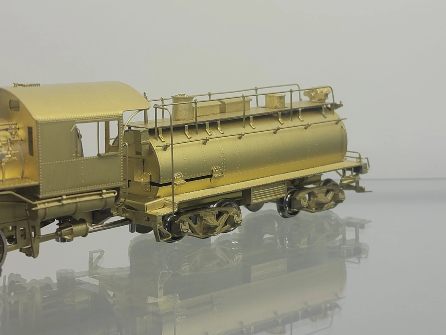 Sunset Models HO Scale Southern Pacific SP S-10 0-6-0 Steam Locomotive With Sausage Tender - Un-Painted 4 Sunset Models HO Scale Southern Pacific SP S-10 0-6-0 Steam Locomotive With Sausage Tender - Un-Painted - Image 4