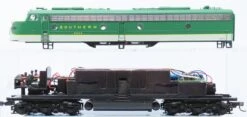 Proto 2000 433-8716 HO Scale EMD E8A Diesel Southern 2923 - NOS