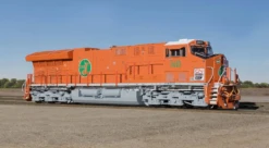 ScaleTrains 33181 HO Scale GE ET44AC Diesel EJ&E Heritage CN 3023 DCC & Sound