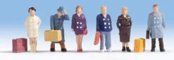 Walthers 949-6023 HO Scale City Travelers Figures 6 Pack